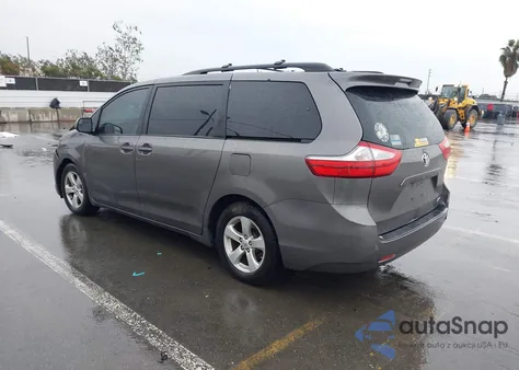 2015 Toyota Sienna Le 8 Passenger из США, поврежденный, VIN 5TDKK3DC0FS601990